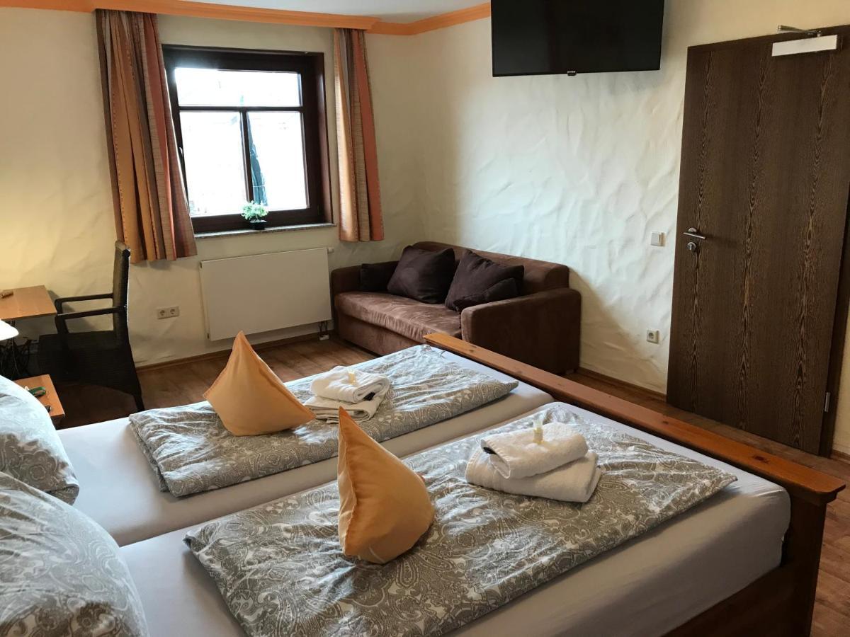 Landhotel Lindenhof Grevenbroich Esterno foto
