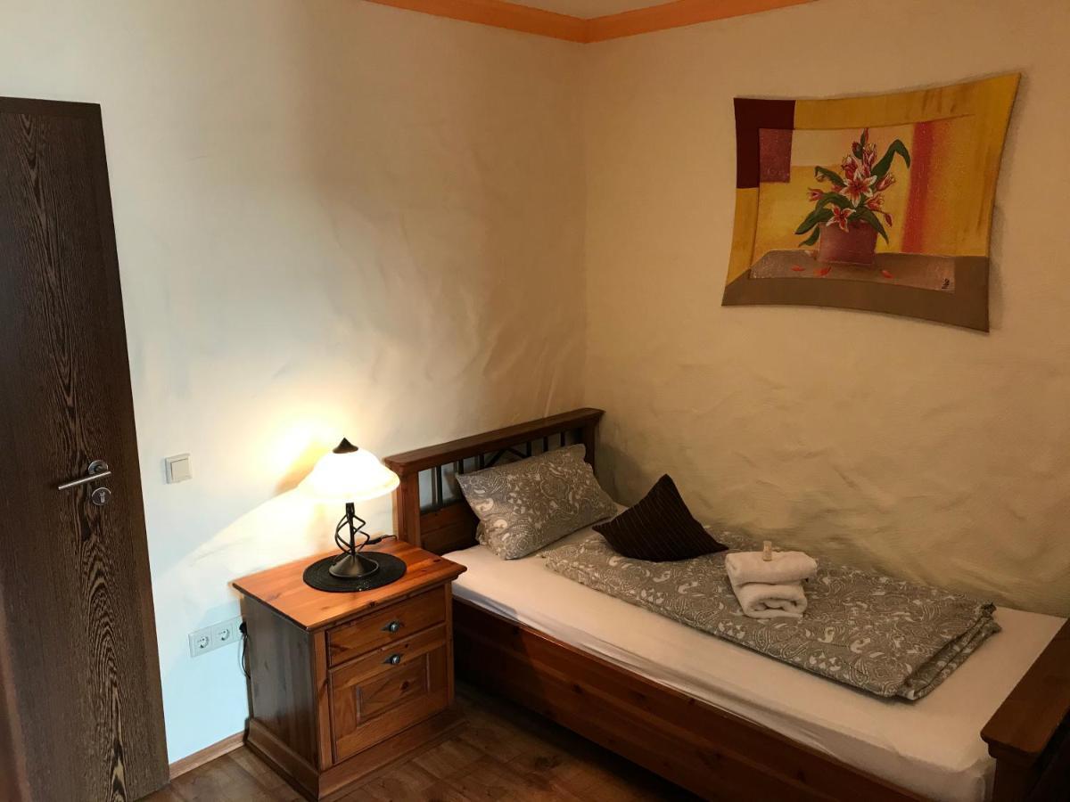 Landhotel Lindenhof Grevenbroich Esterno foto